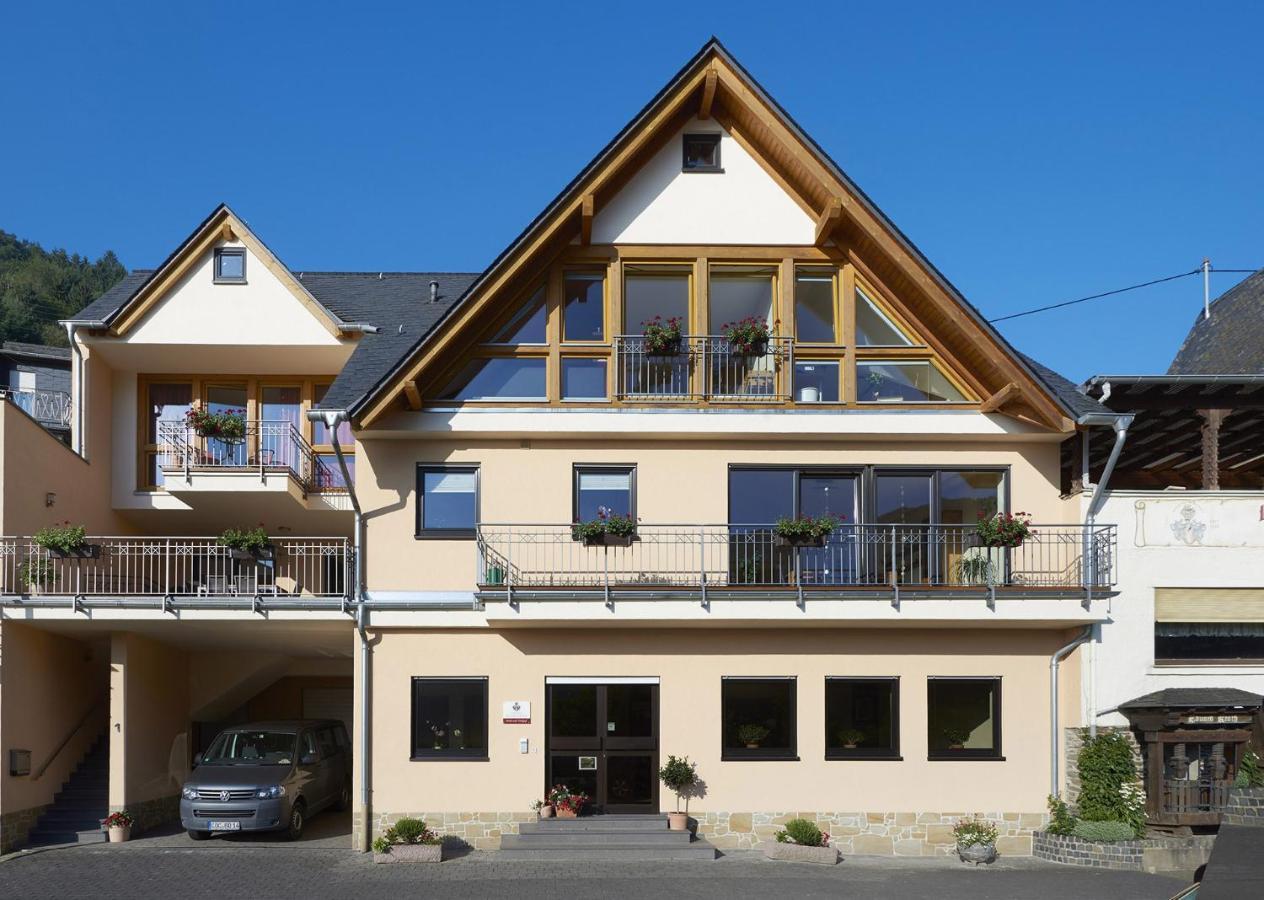 Weingut Eduard Kroth Briedel Eksteriør bilde