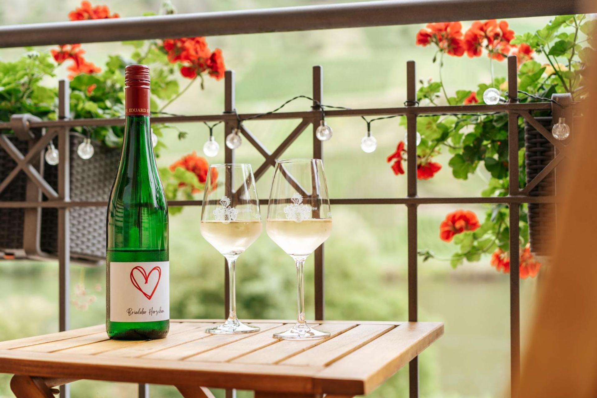 Weingut Eduard Kroth Briedel Eksteriør bilde